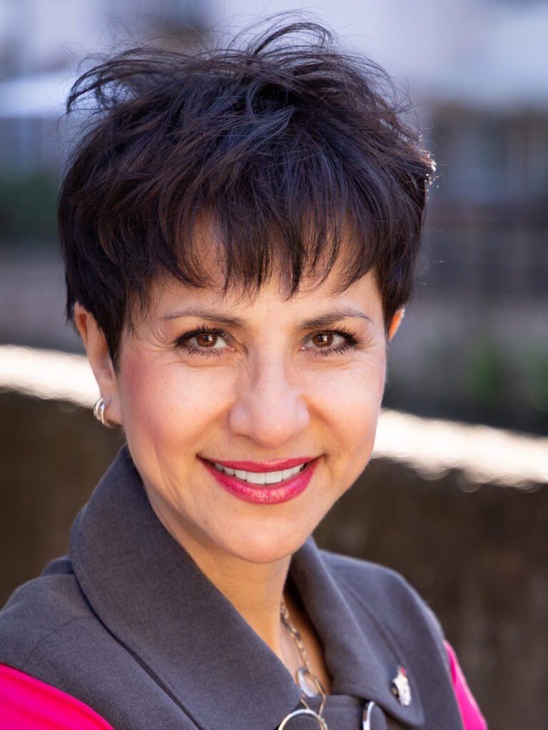 HomeFrance.eu Living and Buying in France by SHOKO