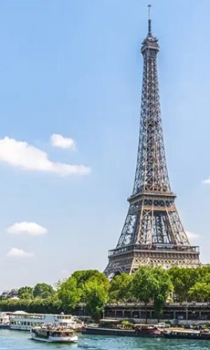 International buyer learning about property buying process in France