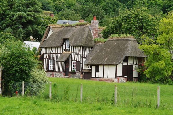 French city, small-town, and countryside lifestyle scene representing different ways of living in France